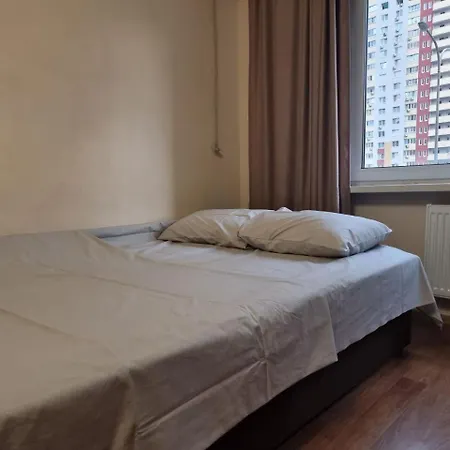 Жк Патриотика, Метро Позняки Второй Этаж Apartment Kyiv Exterior photo